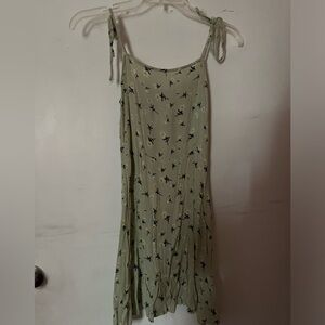 Green summer dress size M